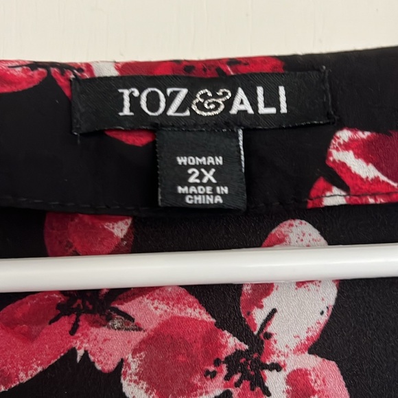 Roz & Ali Floral V-Neck Blouse w/Multi-Slit Chiffon Sleeves - Size 2X - Picture 7 of 10